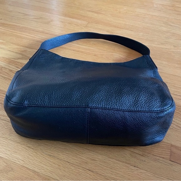 Michael Kors Black Shoulder Handbag - Picture 7 of 9